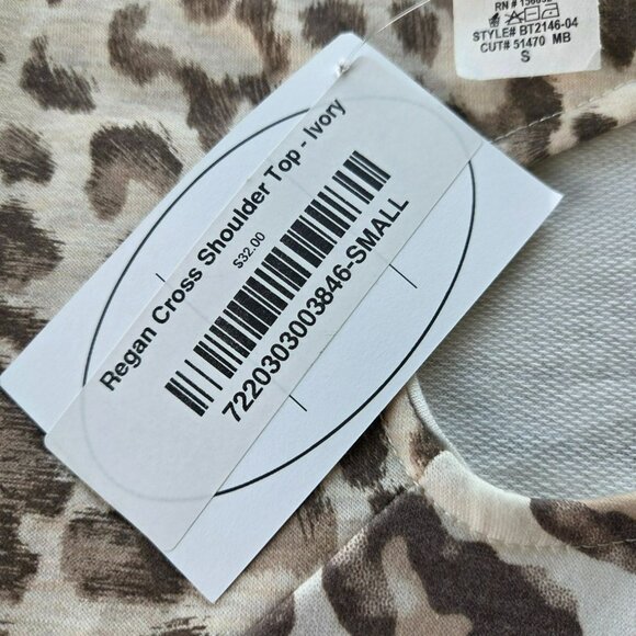 Blu Halo Boutique Women's Top Size Small RN156832 Leopard Print BIB! NWT - Picture 5 of 11